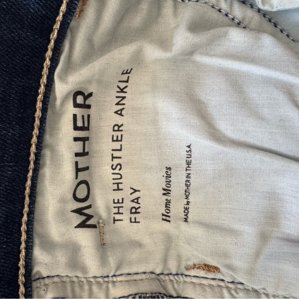 MOTHER Flared Blue Cropped Jeans. - Picture 4 of 4